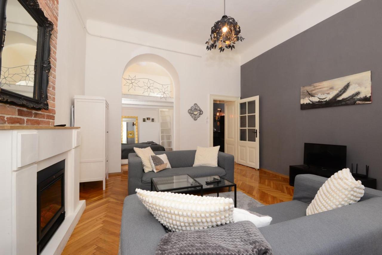 Your Place Apartman Budapest Exterior foto